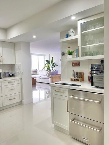 2150 Sans Souci Blvd C1502, North Miami, FL 33181