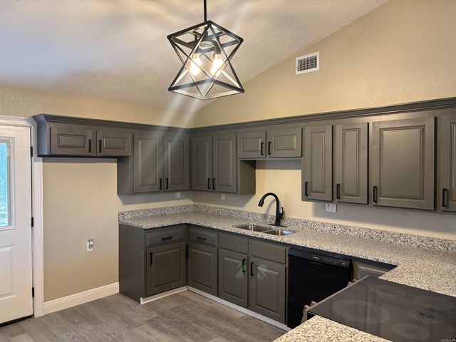 200 County Road 772, Jonesboro, AR 74205