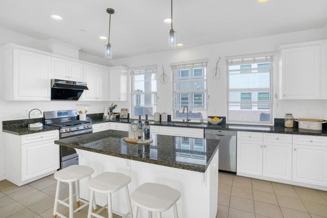 1081 Harebell Place, San Jose, CA 95131