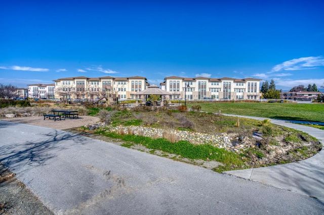 1081 Harebell Place, San Jose, CA 95131