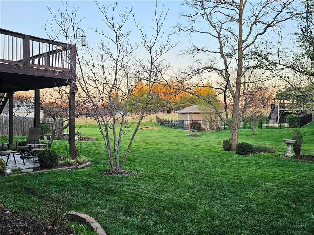 807 NW Poplar Court, Grain Valley, MO 64029