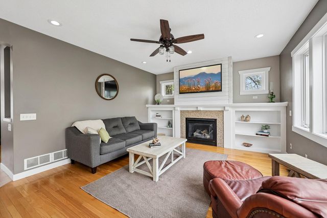4798 Red Pine Court, Eagan, MN 55123
