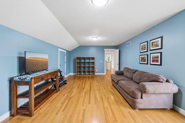 4798 Red Pine Court, Eagan, MN 55123