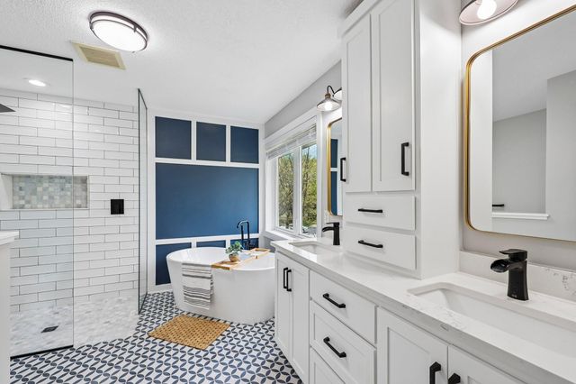 4798 Red Pine Court, Eagan, MN 55123