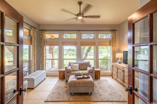 395 Bluff Creek, Center Point, TX 78010