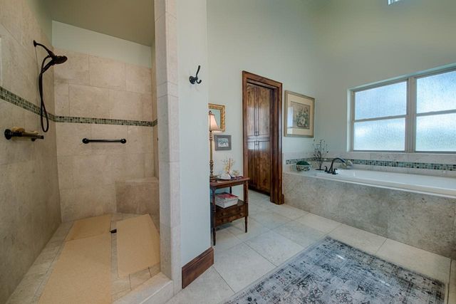 1600 Legends PKWY, Kingsland, TX 78639