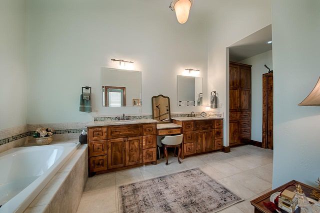 1600 Legends PKWY, Kingsland, TX 78639