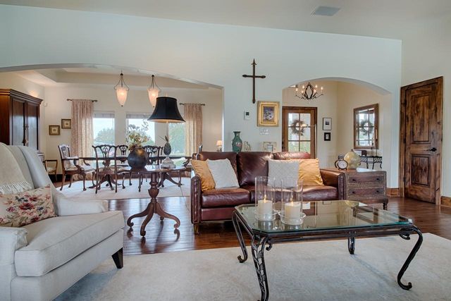 1600 Legends PKWY, Kingsland, TX 78639