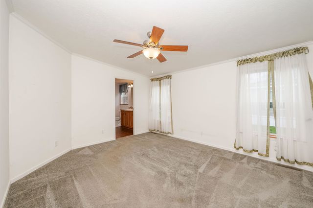 31 Meredith Drive, Hampstead, NH 03841