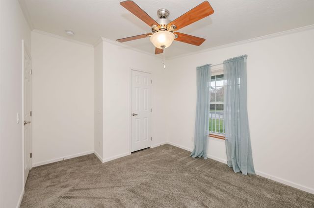 31 Meredith Drive, Hampstead, NH 03841