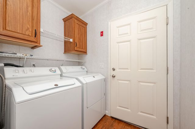31 Meredith Drive, Hampstead, NH 03841