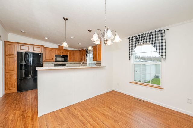 31 Meredith Drive, Hampstead, NH 03841