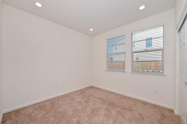 498 Central Pacific St, Lathrop, CA 95330