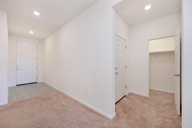 498 Central Pacific St, Lathrop, CA 95330