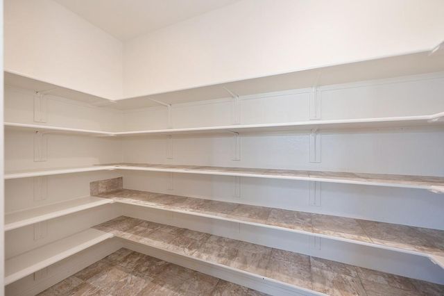 498 Central Pacific St, Lathrop, CA 95330