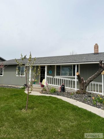558 Canal, Chubbuck, ID 83202