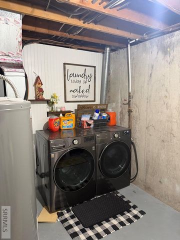 558 Canal, Chubbuck, ID 83202