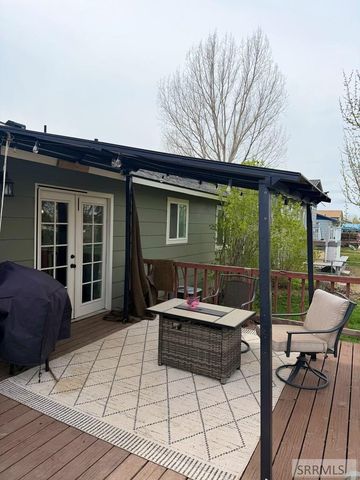 558 Canal, Chubbuck, ID 83202