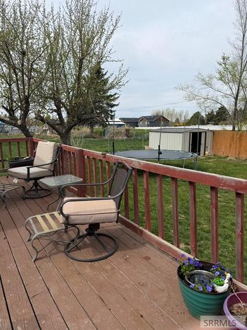 558 Canal, Chubbuck, ID 83202