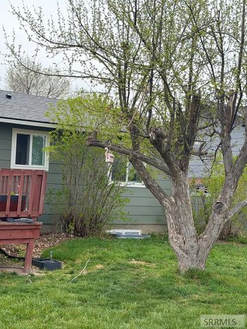 558 Canal, Chubbuck, ID 83202