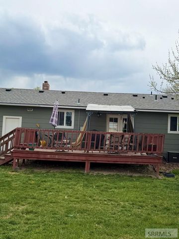 558 Canal, Chubbuck, ID 83202