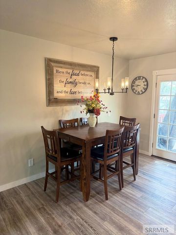 558 Canal, Chubbuck, ID 83202