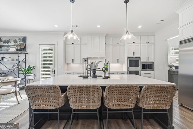 1011 Lake Pointe S, Greensboro, GA 30642