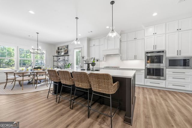 1011 Lake Pointe S, Greensboro, GA 30642