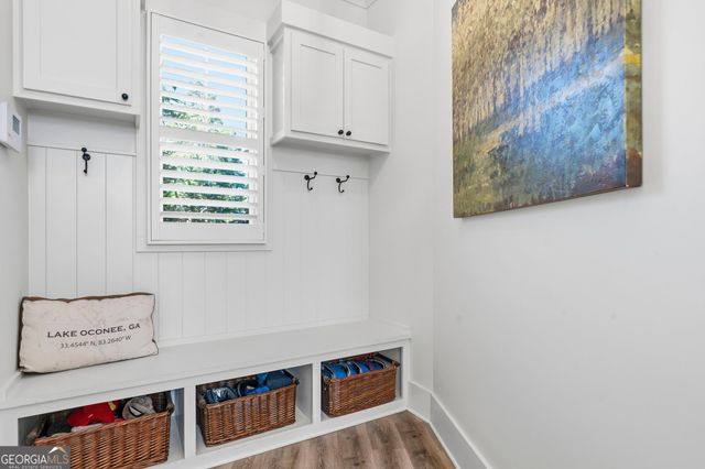 1011 Lake Pointe S, Greensboro, GA 30642