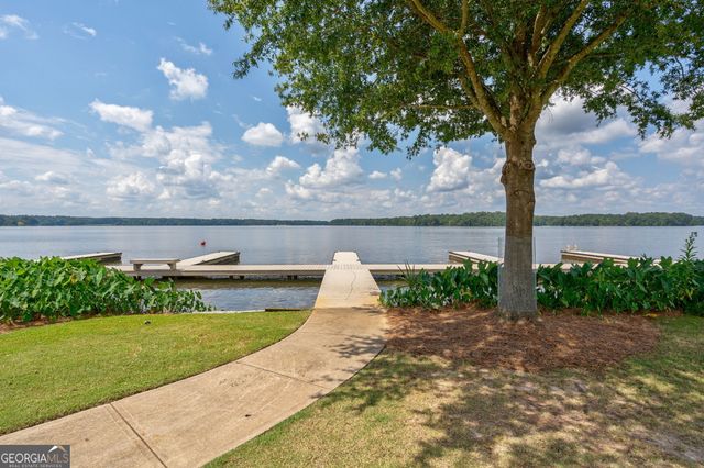 1011 Lake Pointe S, Greensboro, GA 30642