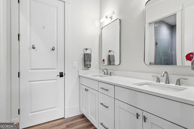 1011 Lake Pointe S, Greensboro, GA 30642