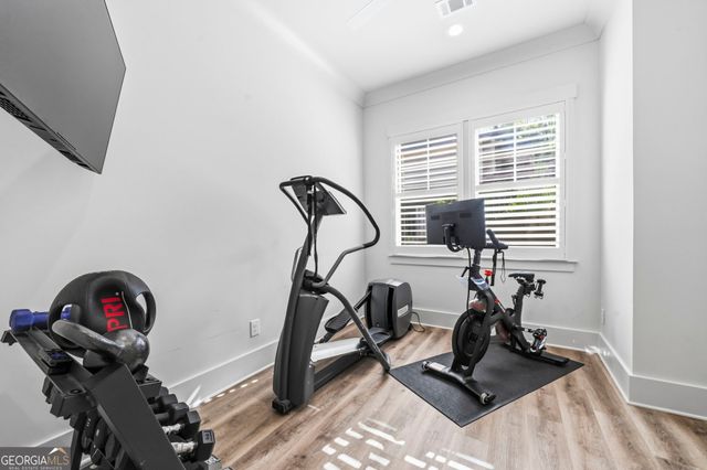 1011 Lake Pointe S, Greensboro, GA 30642