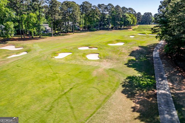 1011 Lake Pointe S, Greensboro, GA 30642