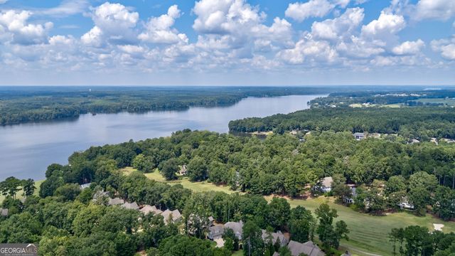1011 Lake Pointe S, Greensboro, GA 30642