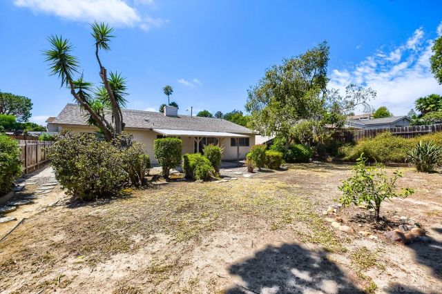 6095 Agee St, San Diego, CA 92122