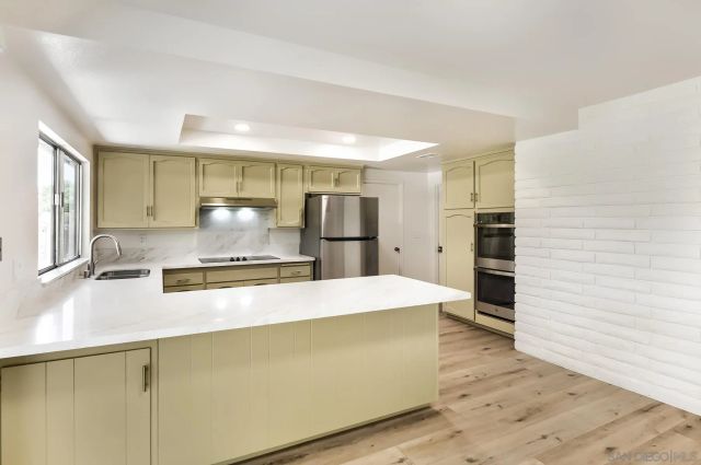6095 Agee St, San Diego, CA 92122