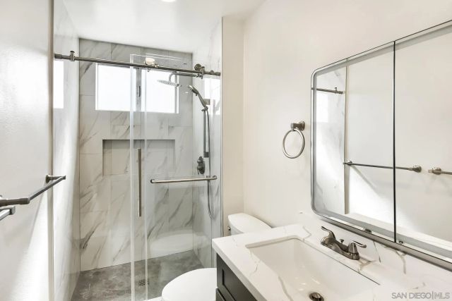 6095 Agee St, San Diego, CA 92122