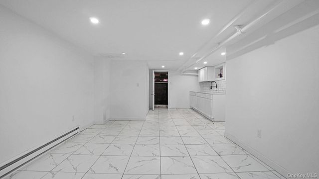 3963 Seton Avenue, Bronx, NY 10466