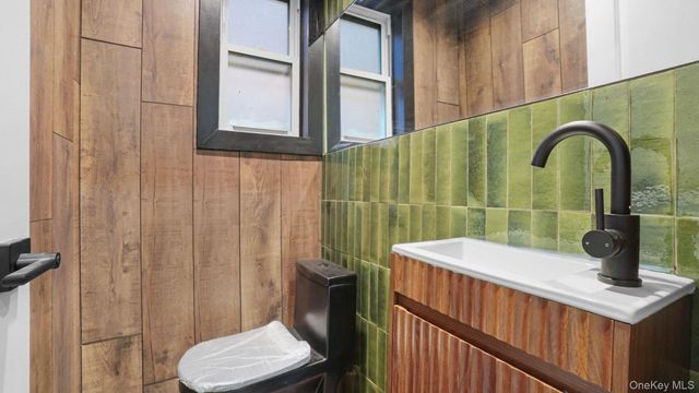 3963 Seton Avenue, Bronx, NY 10466