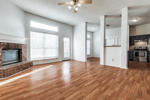 2624 Crystal Falls Drive, Mesquite, TX 75181