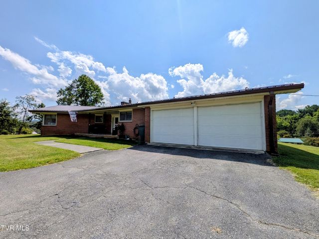 104 Unaka View Road, Johnson City, TN 37601