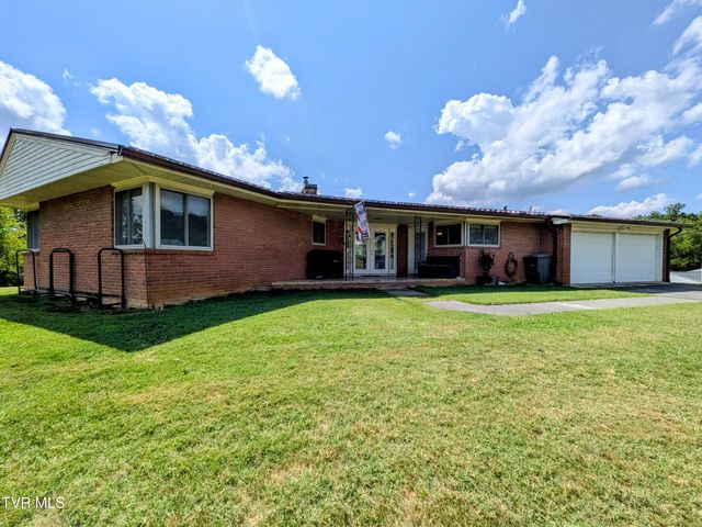 104 Unaka View Road, Johnson City, TN 37601