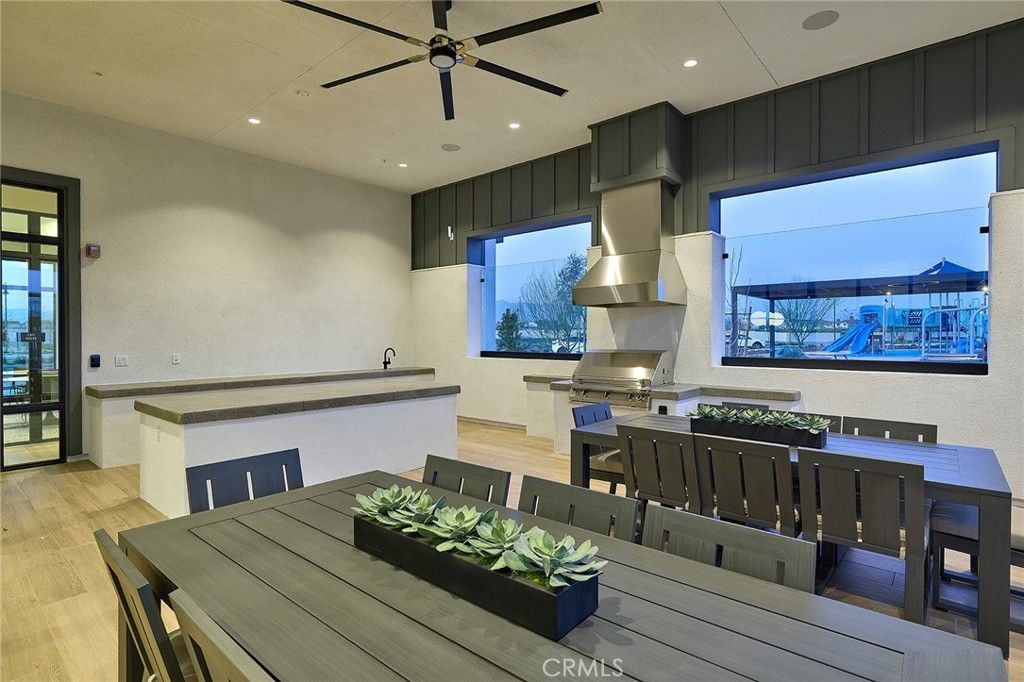 Image 26 of property listing at 5823 Muir Way, Eastvale, CA 92880