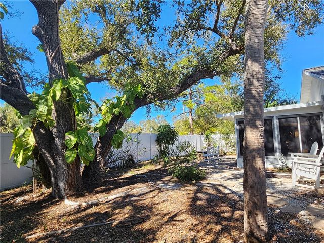 272 LOYOLA ROAD, Venice, FL 34293