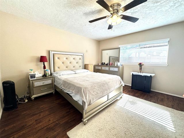 412 Land Grant Drive, Richmond, TX 77406