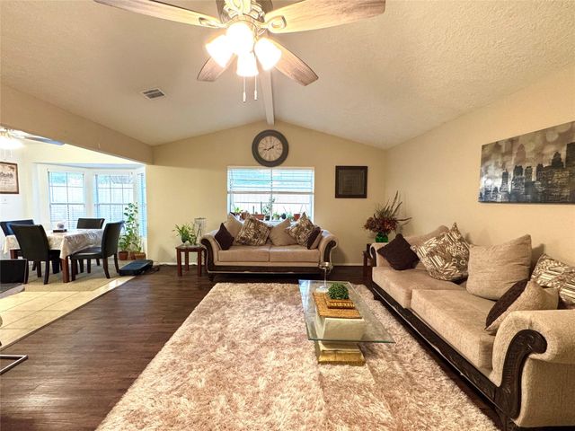 412 Land Grant Drive, Richmond, TX 77406