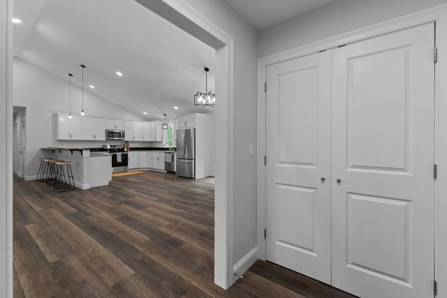 199 Palmer Road, Brimfield, MA 01010