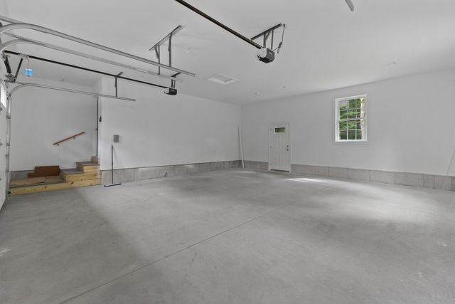 199 Palmer Road, Brimfield, MA 01010