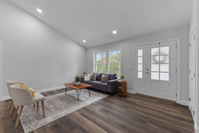 199 Palmer Road, Brimfield, MA 01010