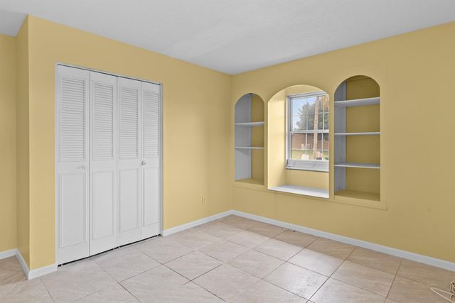 821 SE Solaz Avenue, Port St Lucie, FL 34983